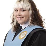 Soy traductora e intérprete de inglés francés. Tengo experiencia dando clases